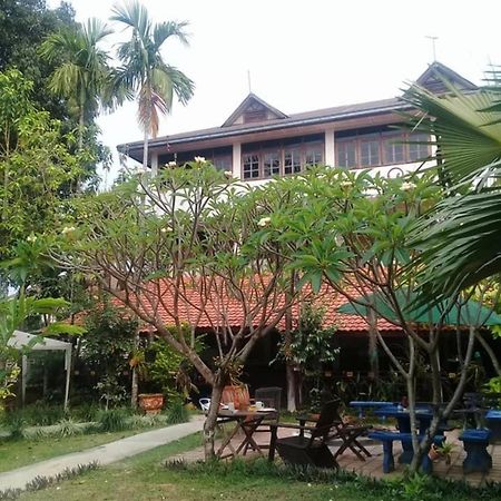 Thakhek Travel Lodge Exteriér fotografie