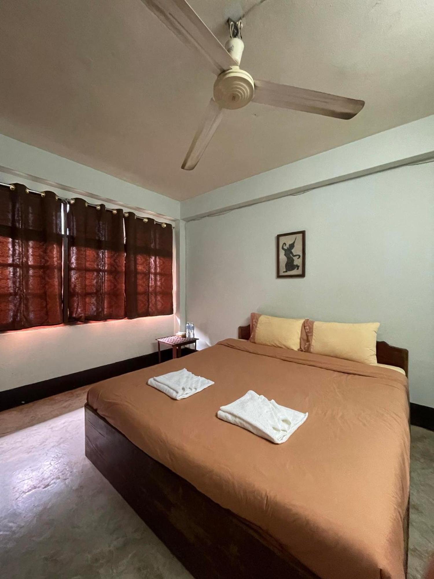 Thakhek Travel Lodge Exteriér fotografie